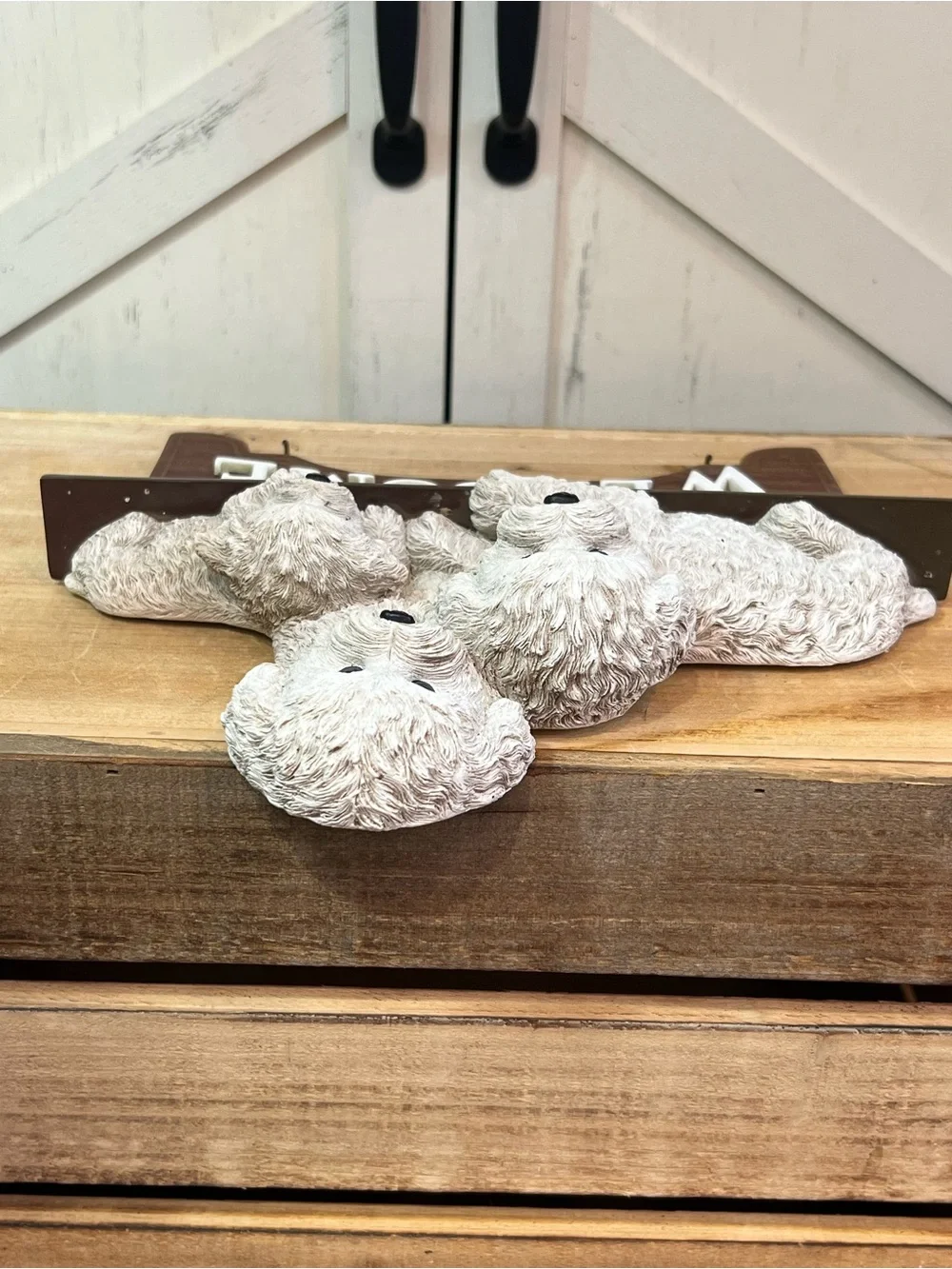 Danbury Mint Bichon Frise Welcome Sign Vintage Resin Dog Statue Hanging Decor